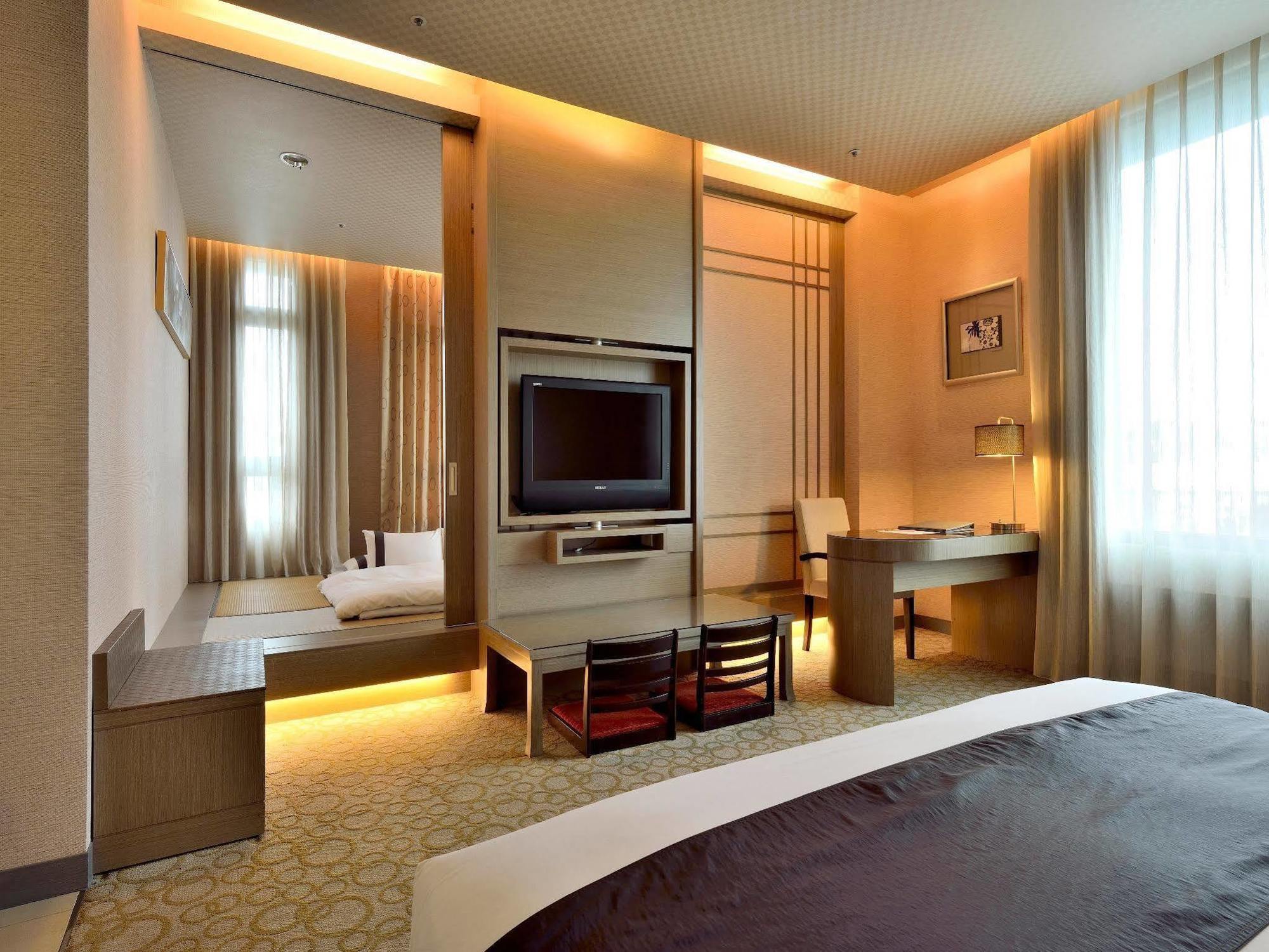 Shinkansen Grand Hotel Taichung Eksteriør bilde