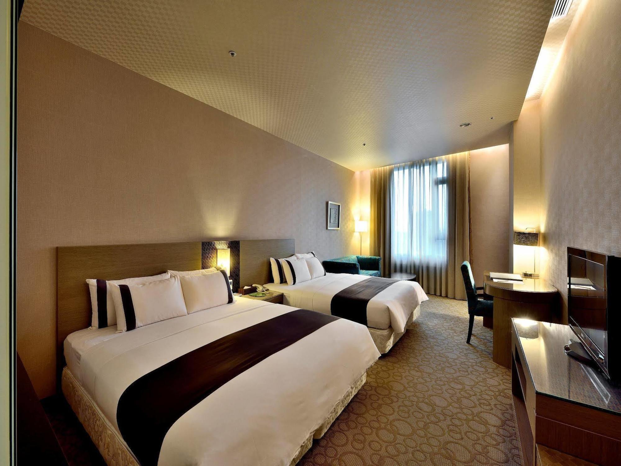Shinkansen Grand Hotel Taichung Eksteriør bilde