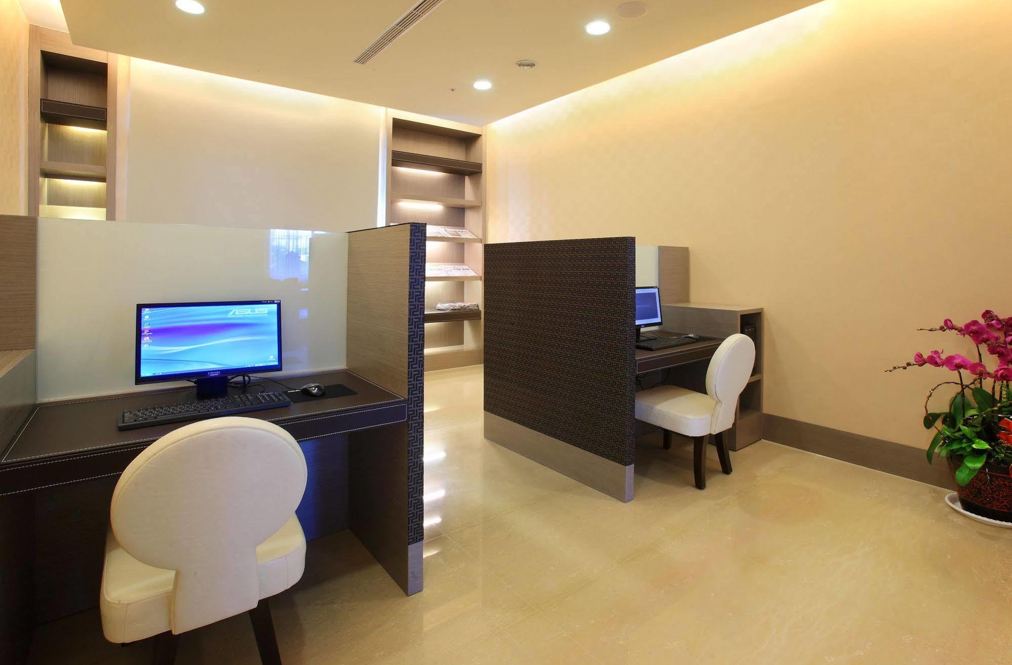 Shinkansen Grand Hotel Taichung Eksteriør bilde