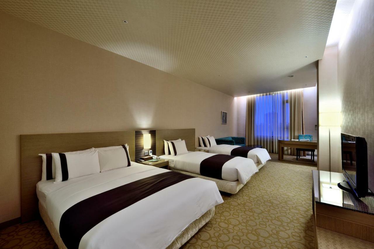 Shinkansen Grand Hotel Taichung Rom bilde